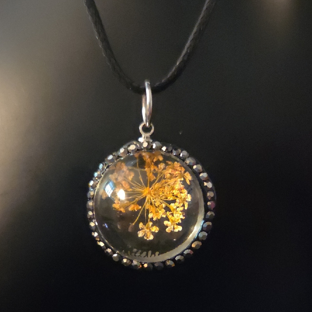 🎁 Orange Real Dried Flower Black Pave Crystal Pendant NEW